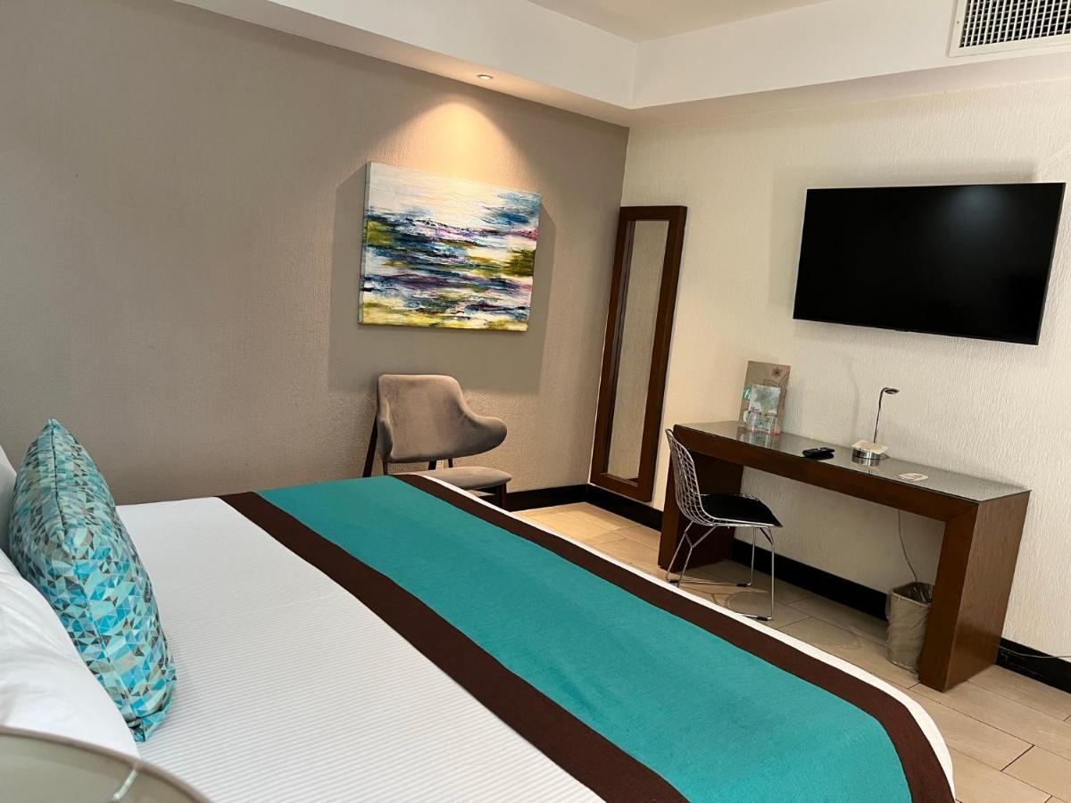 ספופן Aurea Hotel And Suites מראה חיצוני תמונה