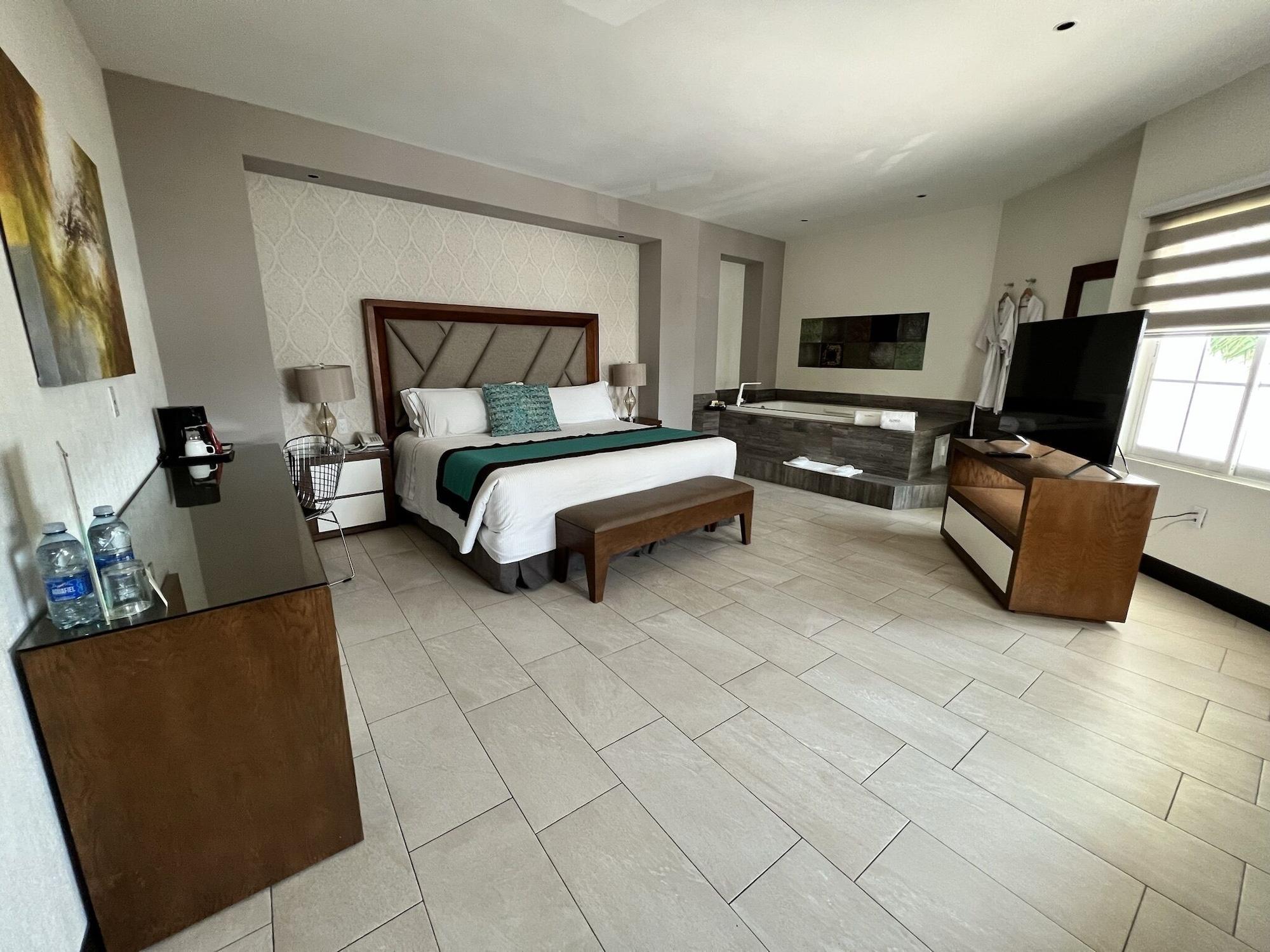 ספופן Aurea Hotel And Suites מראה חיצוני תמונה
